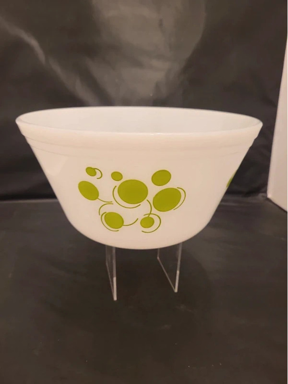 Atomic Dots Green Federal Glass 9"